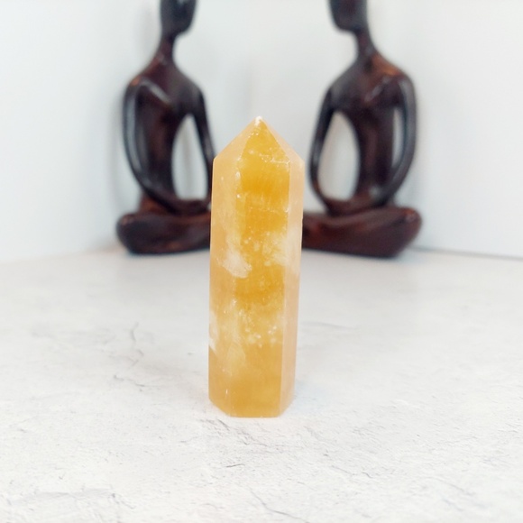 Orange Calcite Tower | Energy Amplifier • Joyful Vitality • Creative Boost - Picture 4 of 4